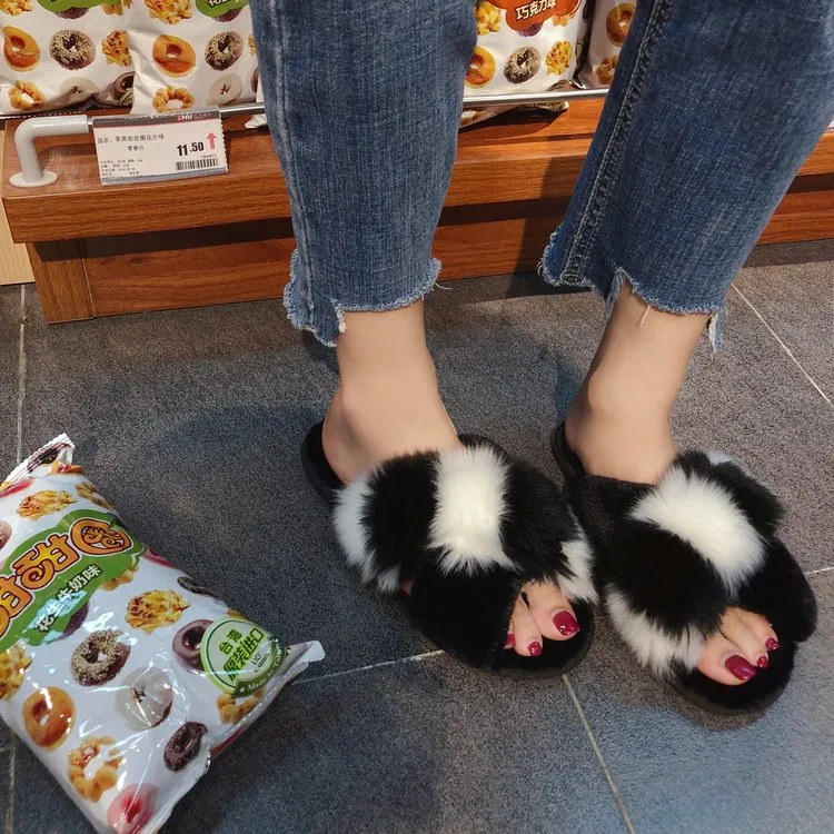 2020 Comfortable Faux Fur Cross Slippers
