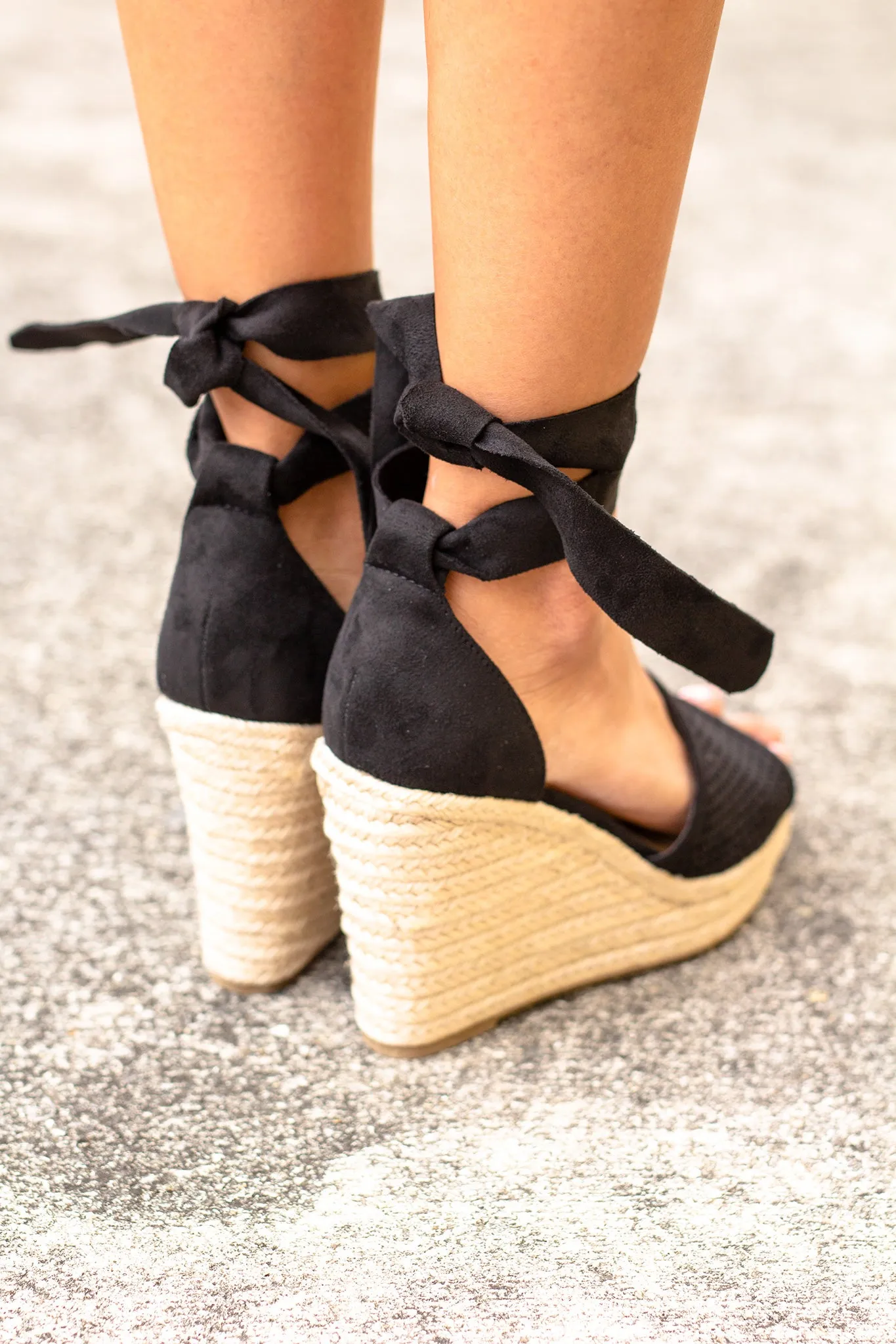Black Tie Wedges