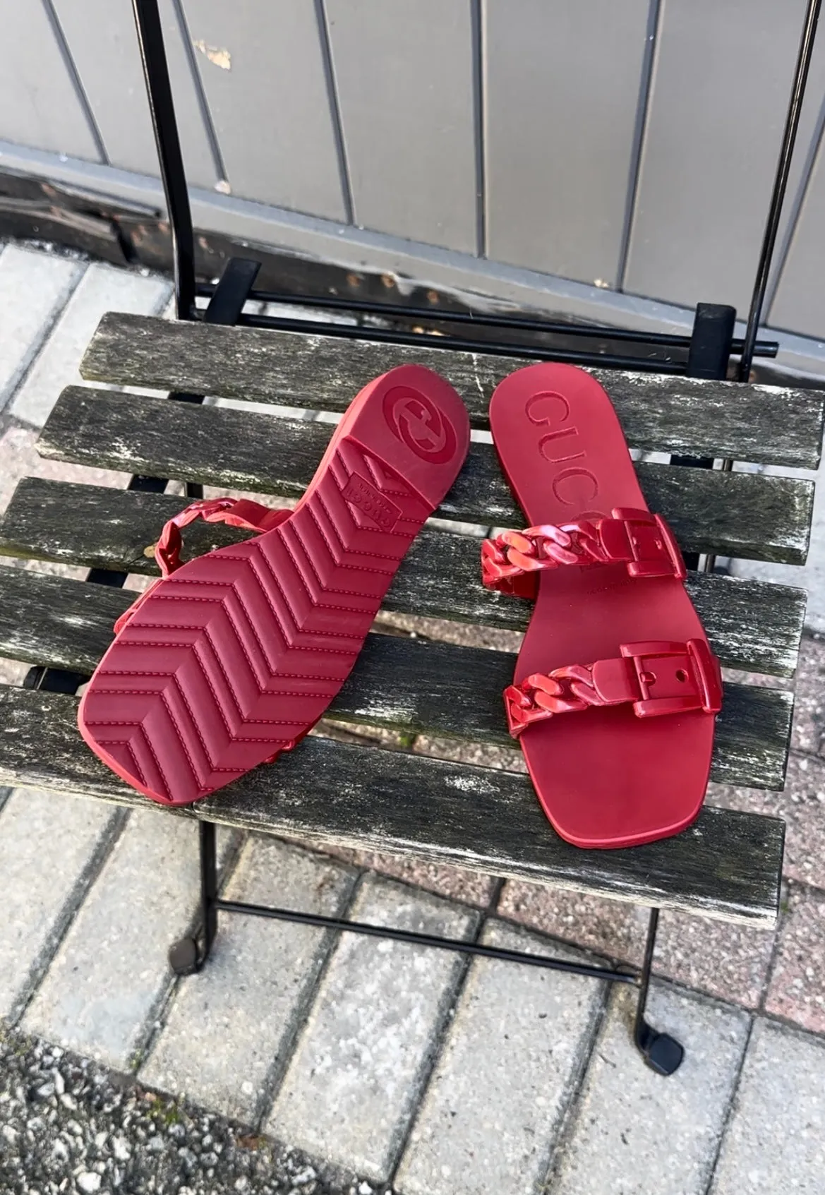 GUCCI Rubber Slide Sandals